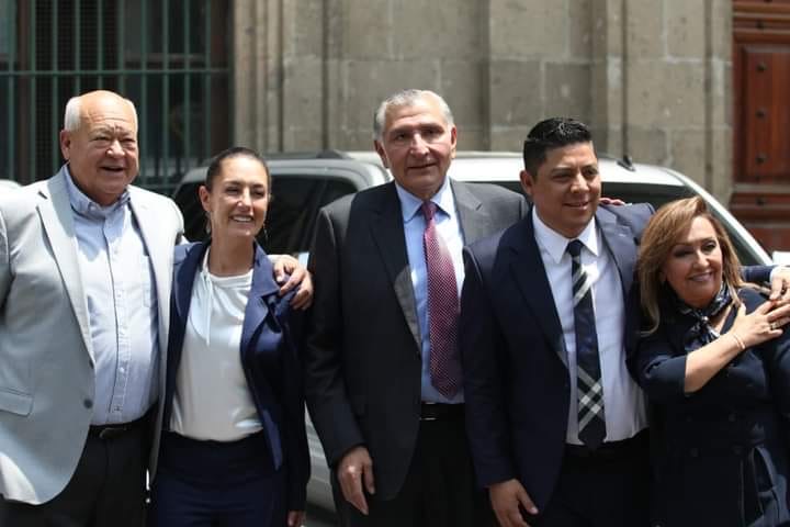 Gobernador VÍctor Manuel Castro CosÍo Y Delegada Del Bienestar Buscan